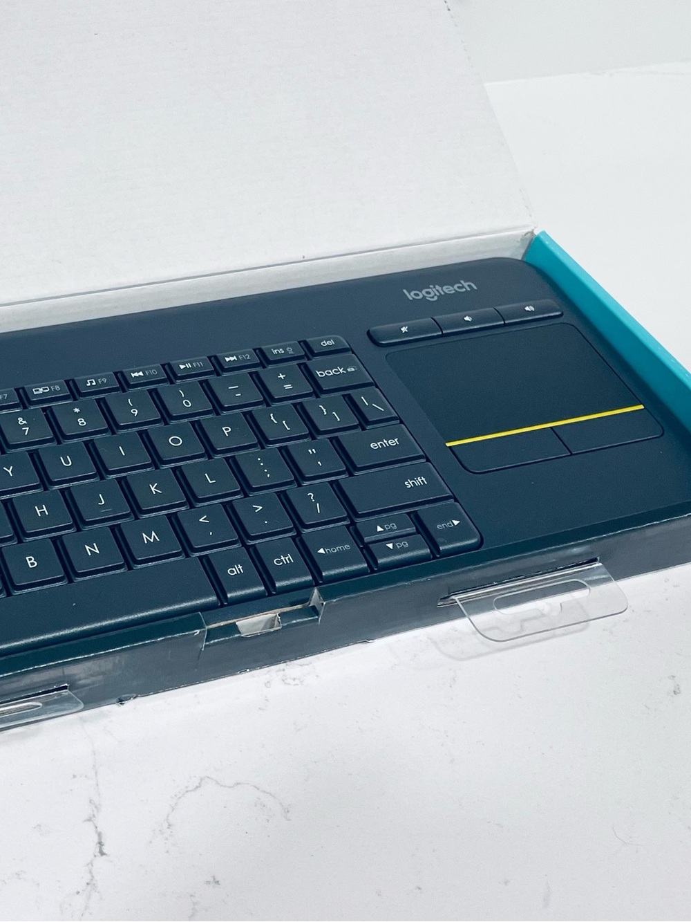 NEW! Logitech Wireless Keyboard NIB - Picture 7 of 11